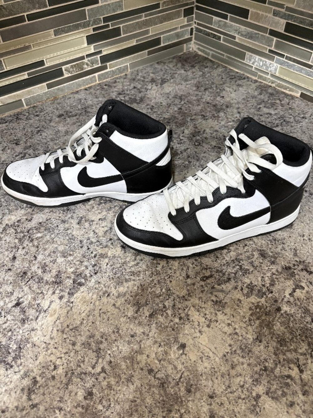 Men's Black and White Nike High Tops